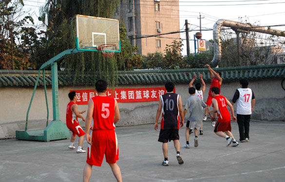 江苏3044am永利集团电缆集团与溧阳市经信局举行篮球友谊赛